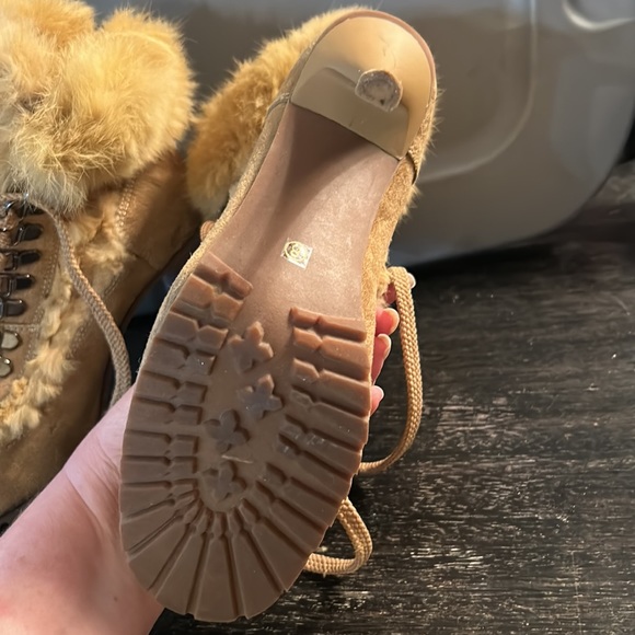 Tim Girl Fur Booties - Picture 5 of 9